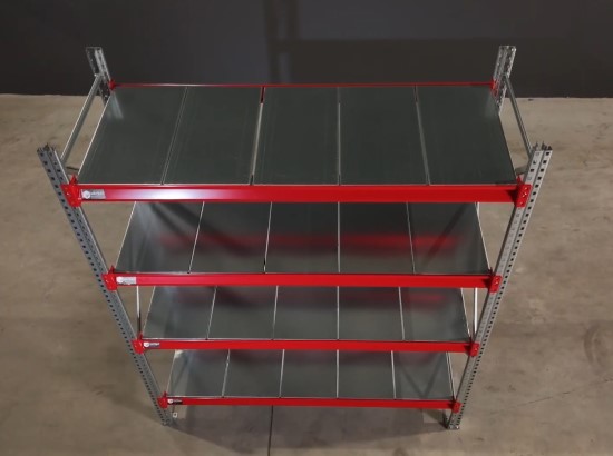 FleXo kontra tradycyjne regały – co wybrać do firmy